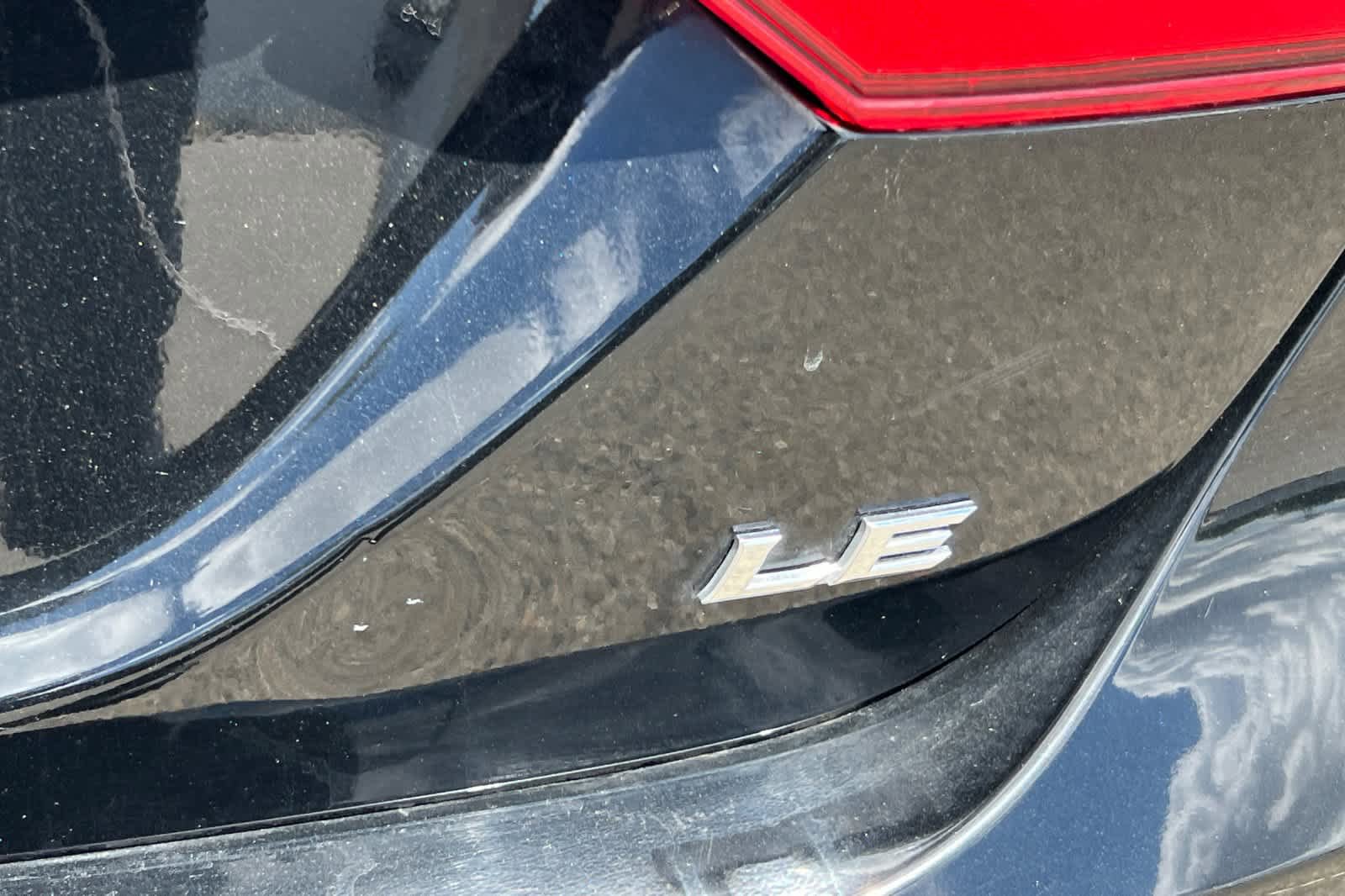 Used 2021 Toyota Camry LE w/ Convenience Package FWD image 21