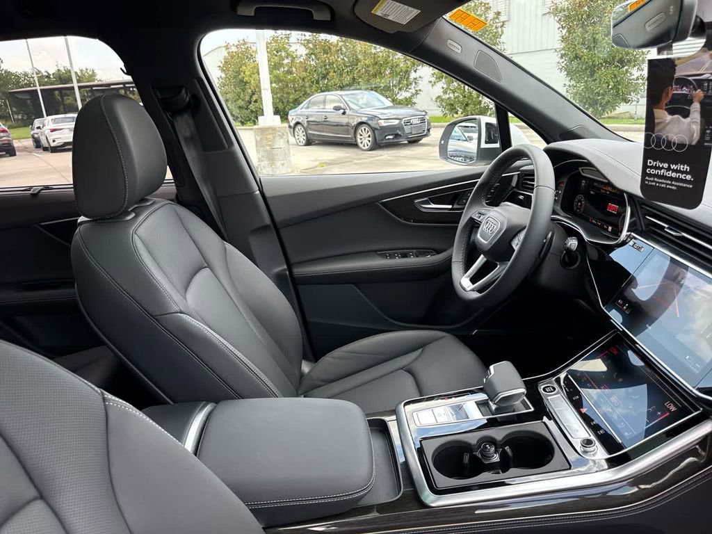 New 2025 Audi Q7 3.0T Premium Plus image 15