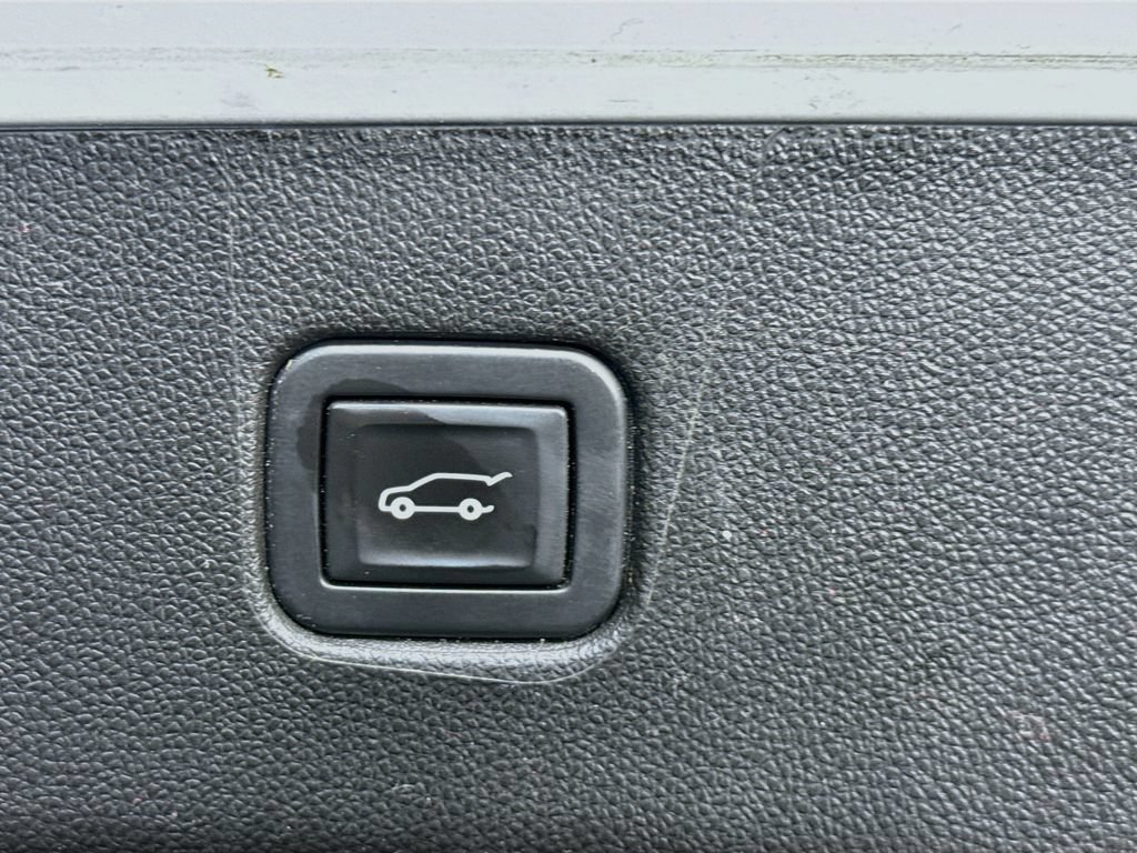 Used 2021 Chevrolet Blazer LT AWD/4WD image 28