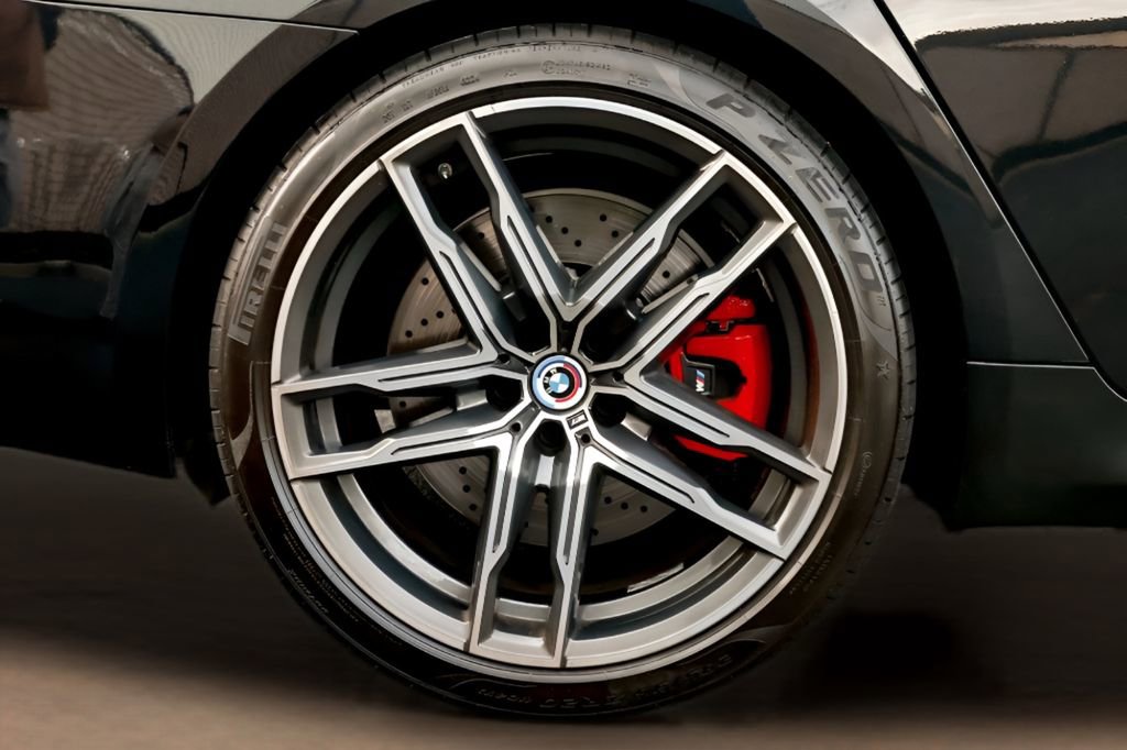 Used 2022 BMW M5 w/ Competition Package AWD/4WD image 39