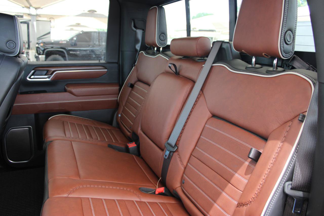 Used 2026 GMC Sierra 3500 Denali Ultimate AWD/4WD image 14