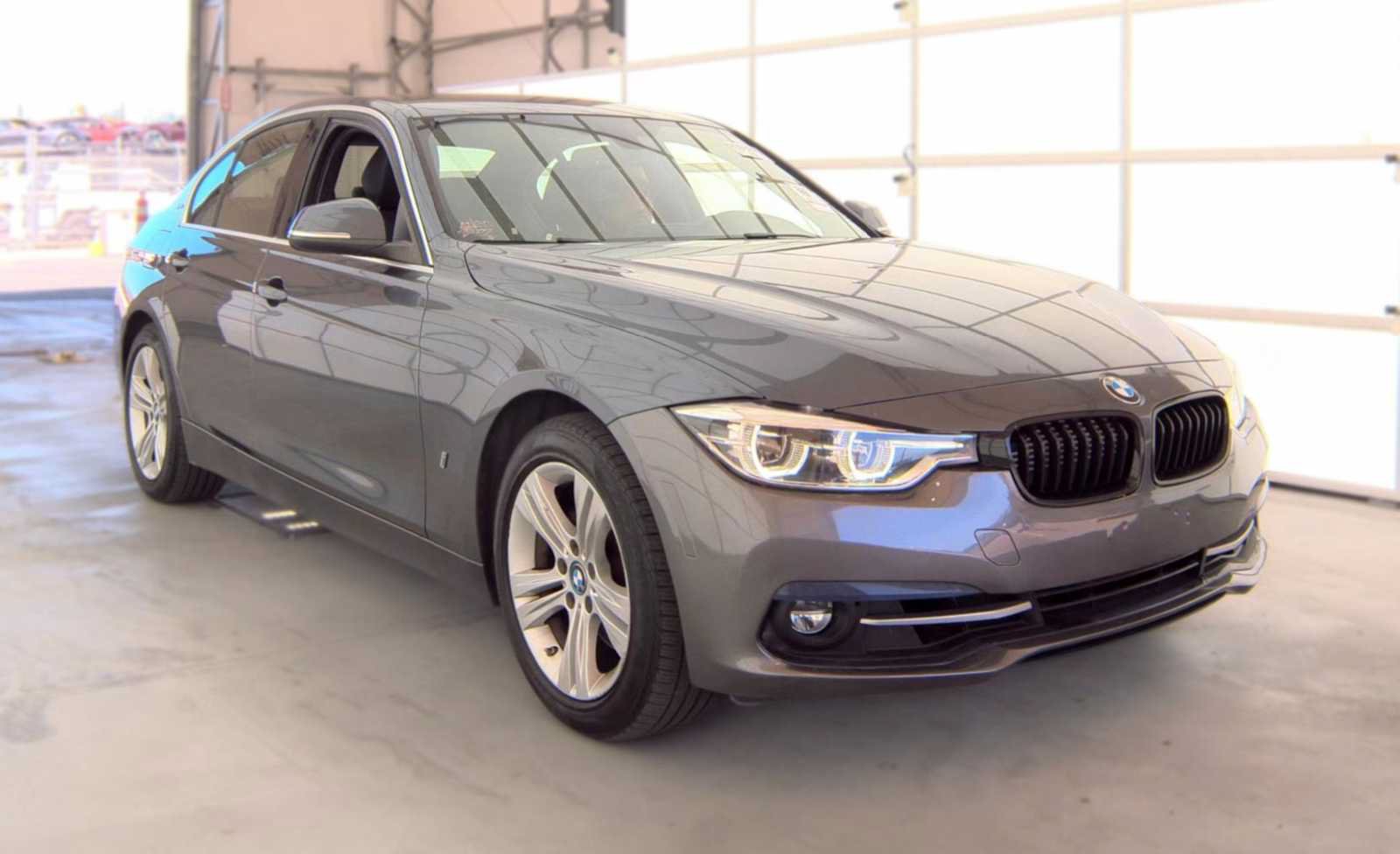 Used 2018 BMW 330e RWD image 3