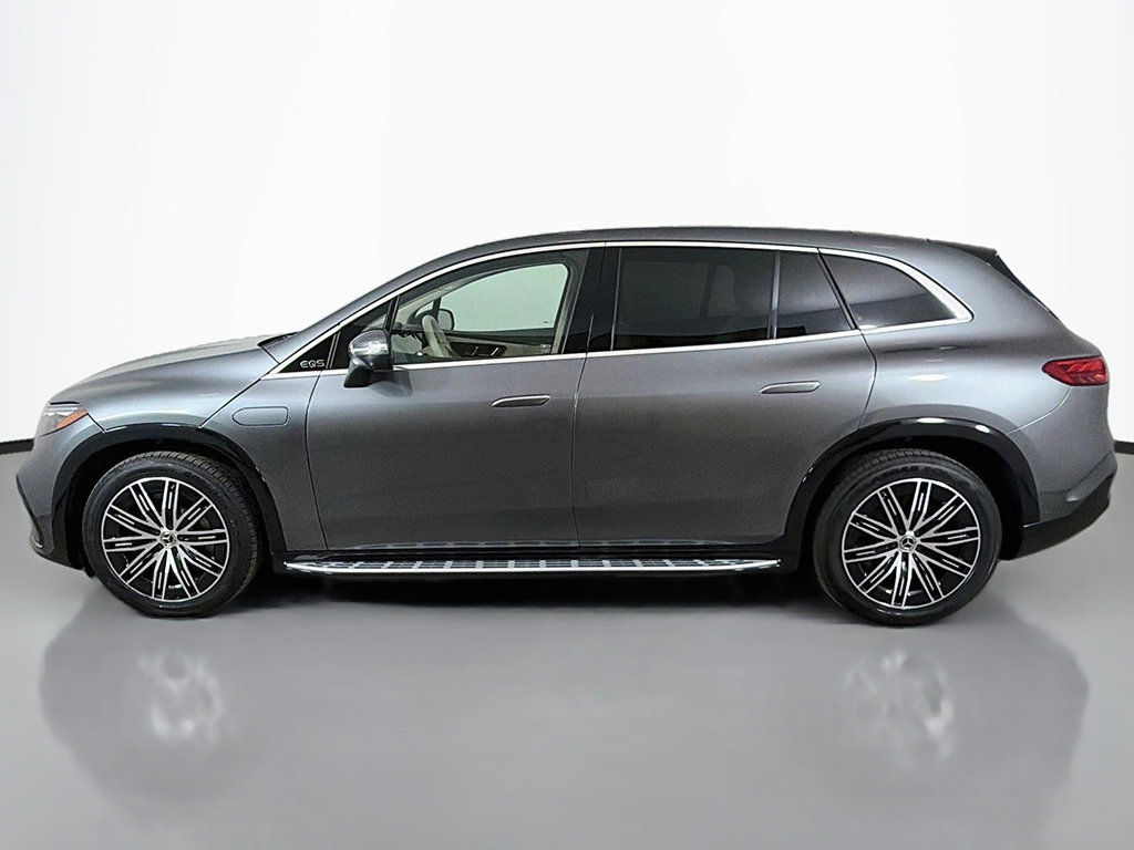 Used 2023 Mercedes-Benz EQS 580 4MATIC SUV image 16