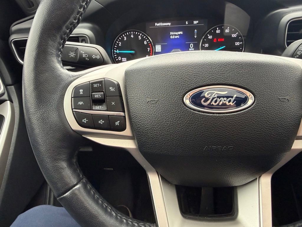 Used 2023 Ford Explorer XLT w/ Equipment Group 202A image 14