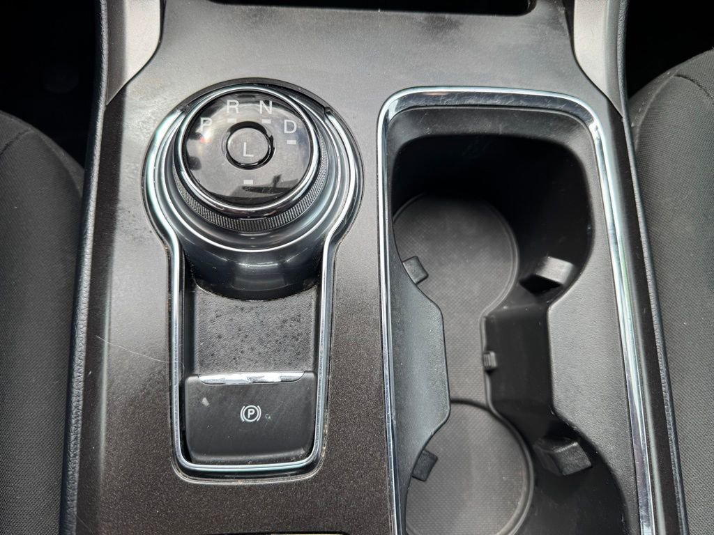Used 2018 Ford Fusion SE FWD image 32