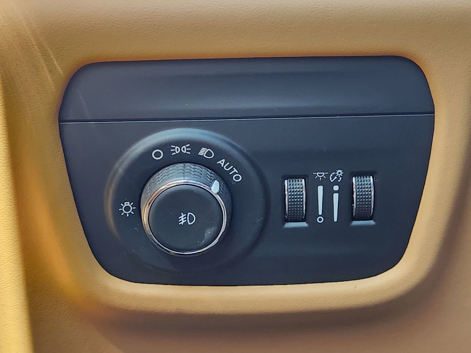 Used 2023 Jeep Grand Cherokee L Summit image 23