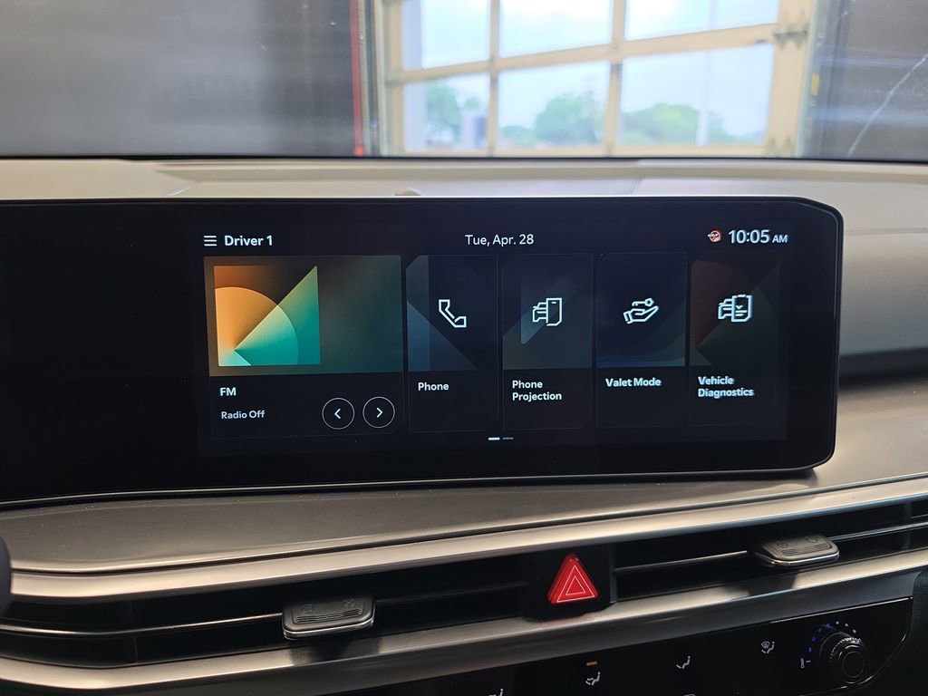 Certified 2025 Kia Sorento LX FWD image 24