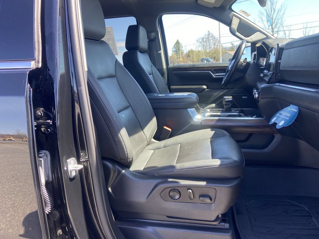 Certified 2022 GMC Sierra 1500 SLT w/ SLT Premium Package AWD/4WD image 28