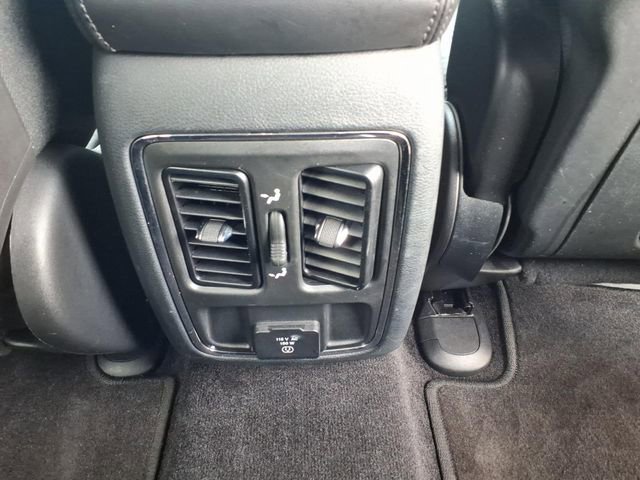 Certified 2018 Jeep Grand Cherokee Altitude image 13