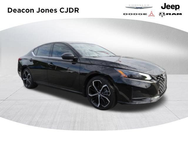 Used 2023 Nissan Altima 2.5 SR w/ SR Premium Package