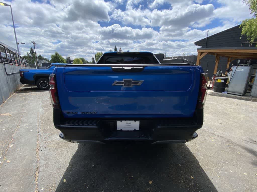 Used 2026 Chevrolet Silverado EV Trail Boss AWD/4WD image 5