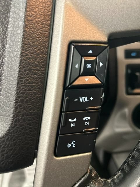 Used 2017 Ford Expedition Limited w/ Equipment Group 301A AWD/4WD image 16