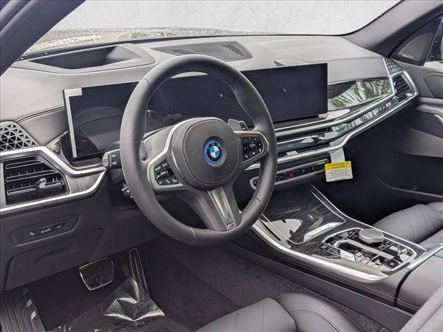 New 2026 BMW X5 xDrive50e w/ M Sport Package AWD/4WD image 3