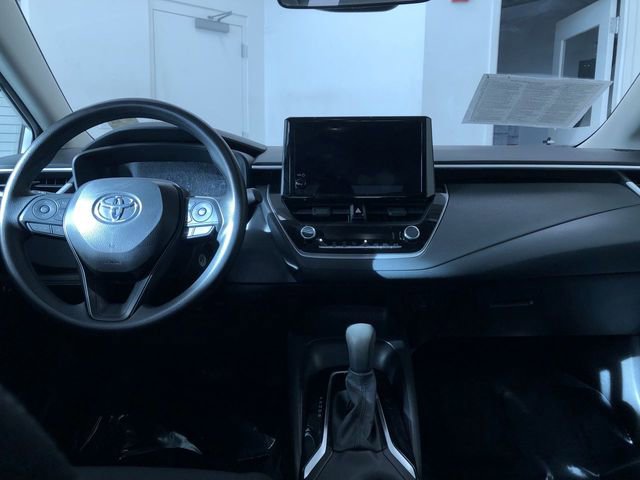 Certified 2025 Toyota Corolla LE image 17