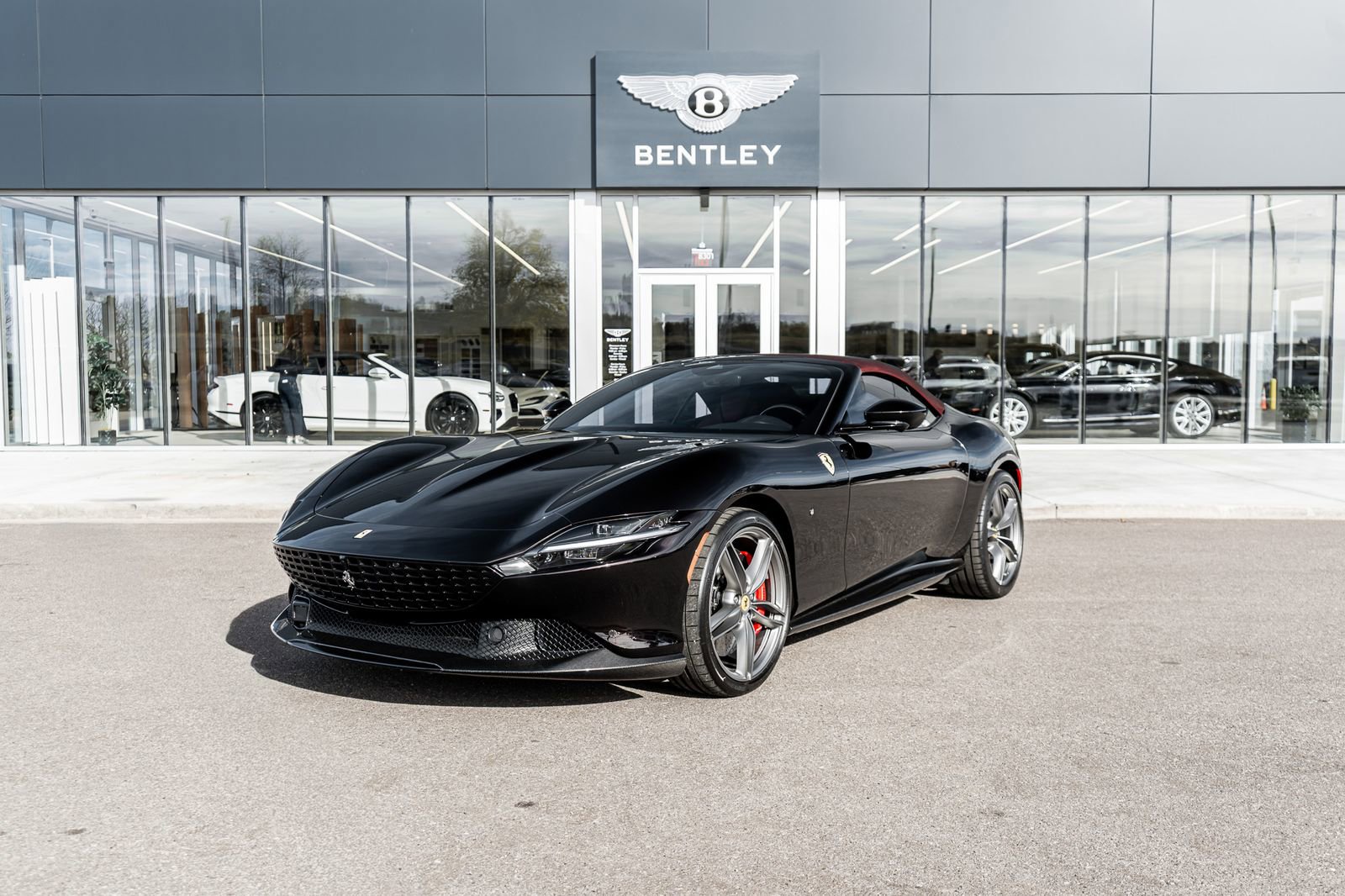 Used 2024 Ferrari Roma image 22