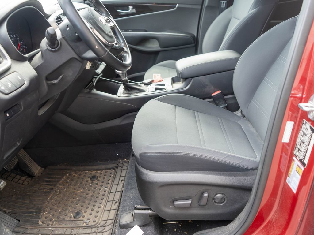 Used 2019 Kia Sorento S AWD/4WD image 12