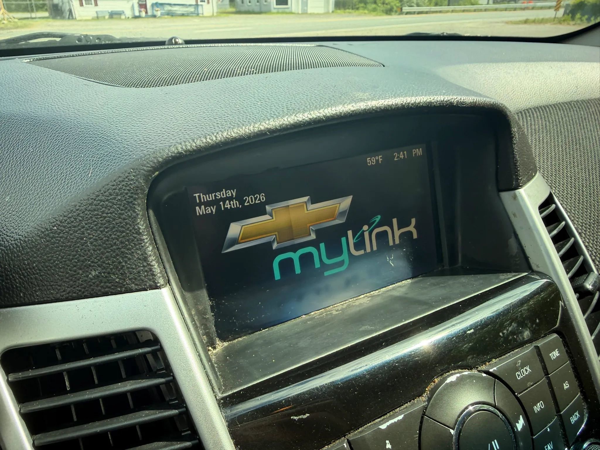 Used 2016 Chevrolet Cruze LT w/ Technology Package FWD image 26