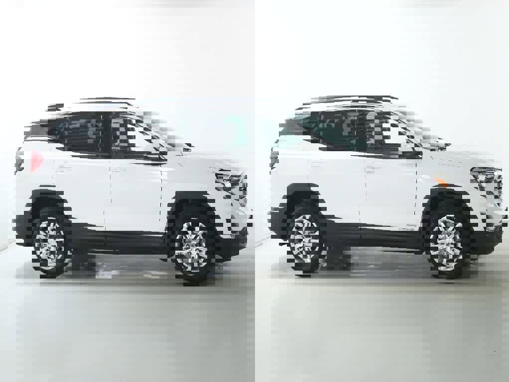 Used 2018 GMC Terrain SLE w/ Driver Convenience Package image 11