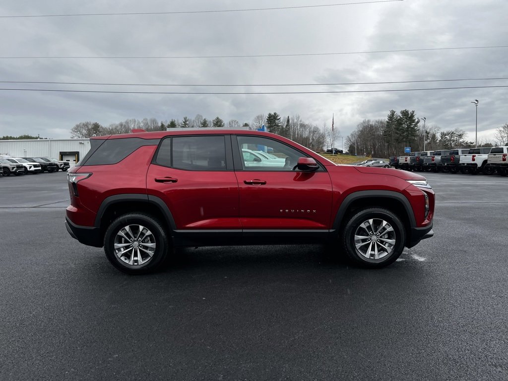 New 2026 Chevrolet Equinox LT image 18