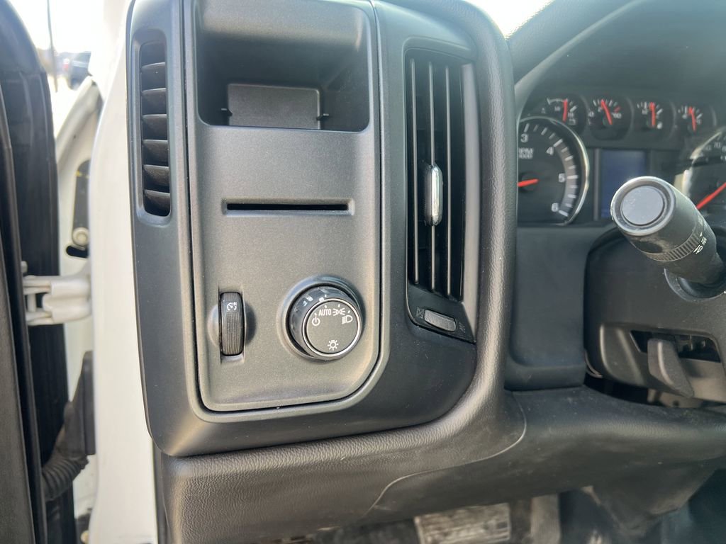 Used 2017 Chevrolet Silverado 1500 W/T w/ Chrome Bumper Package image 14