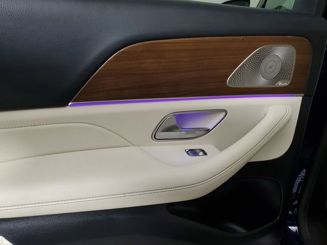 Used 2022 Mercedes-Benz GLE 350 4MATIC w/ Premium Package image 11