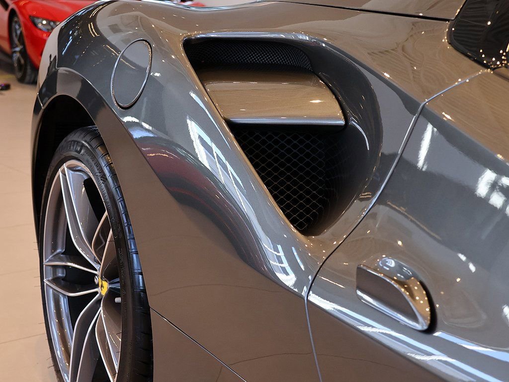 Certified 2019 Ferrari 488 Spider image 30