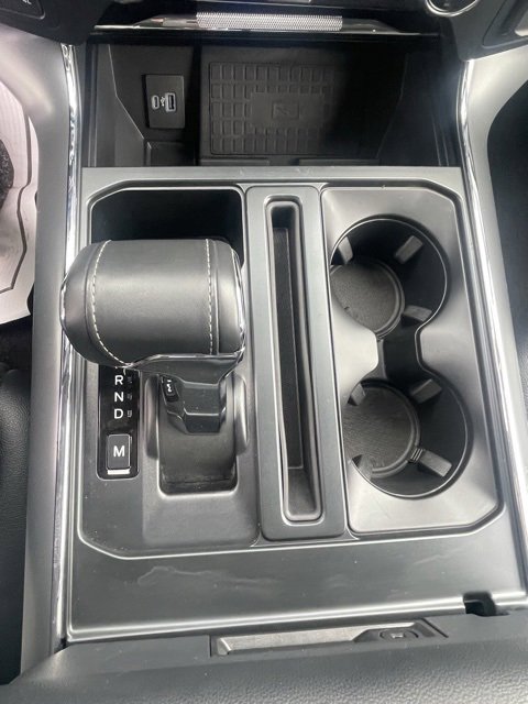 Used 2022 Ford F150 Lariat w/ Equipment Group 502A High image 17