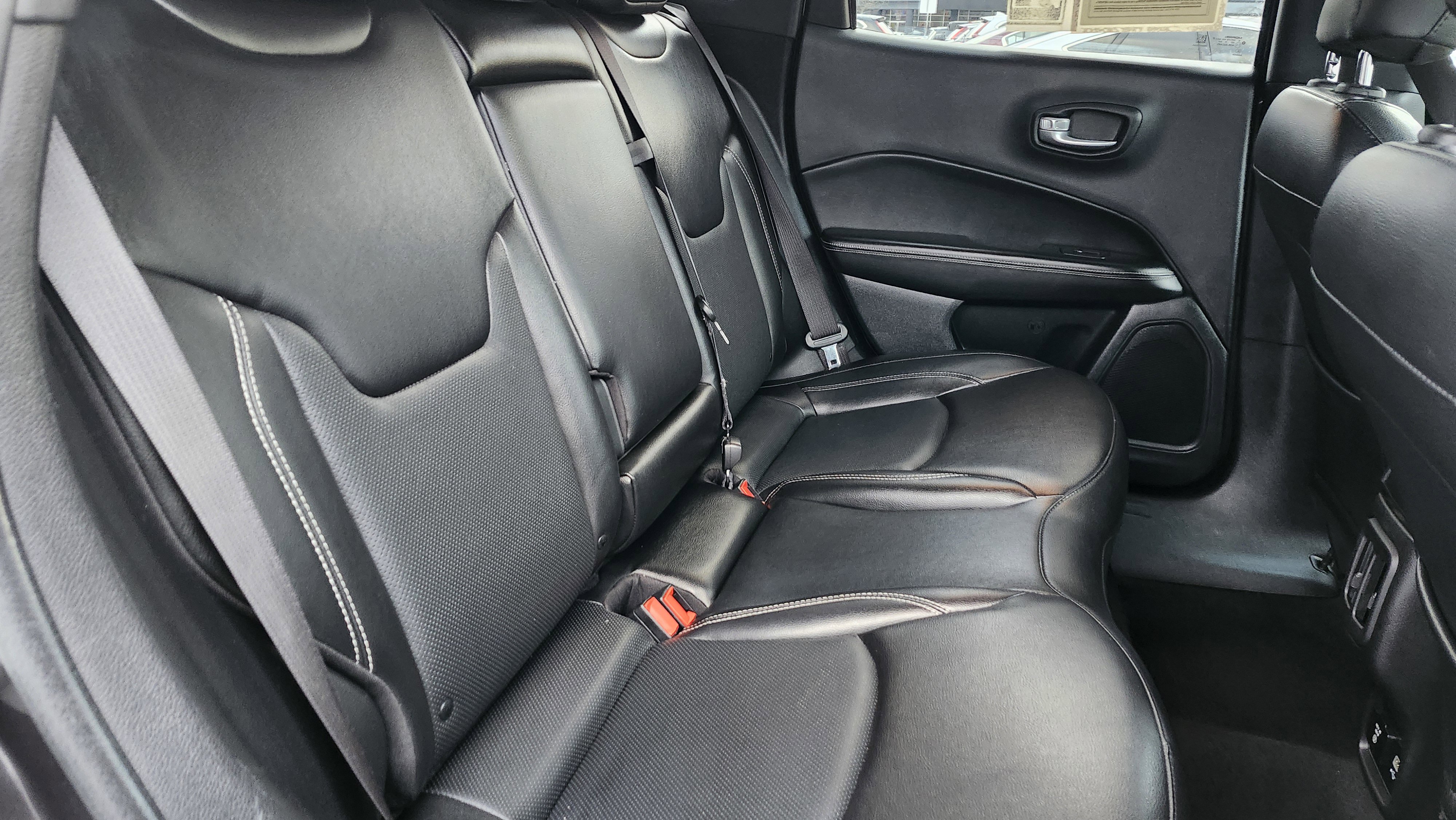 Used 2021 Jeep Compass Latitude w/ Driver Assistance Group image 21