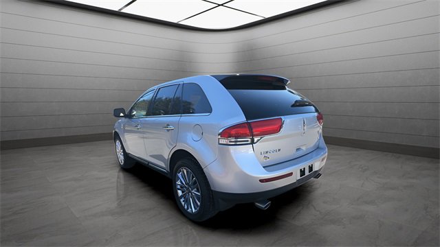 Used 2011 Lincoln MKX AWD w/ 102A Rapid Spec Order Code image 4
