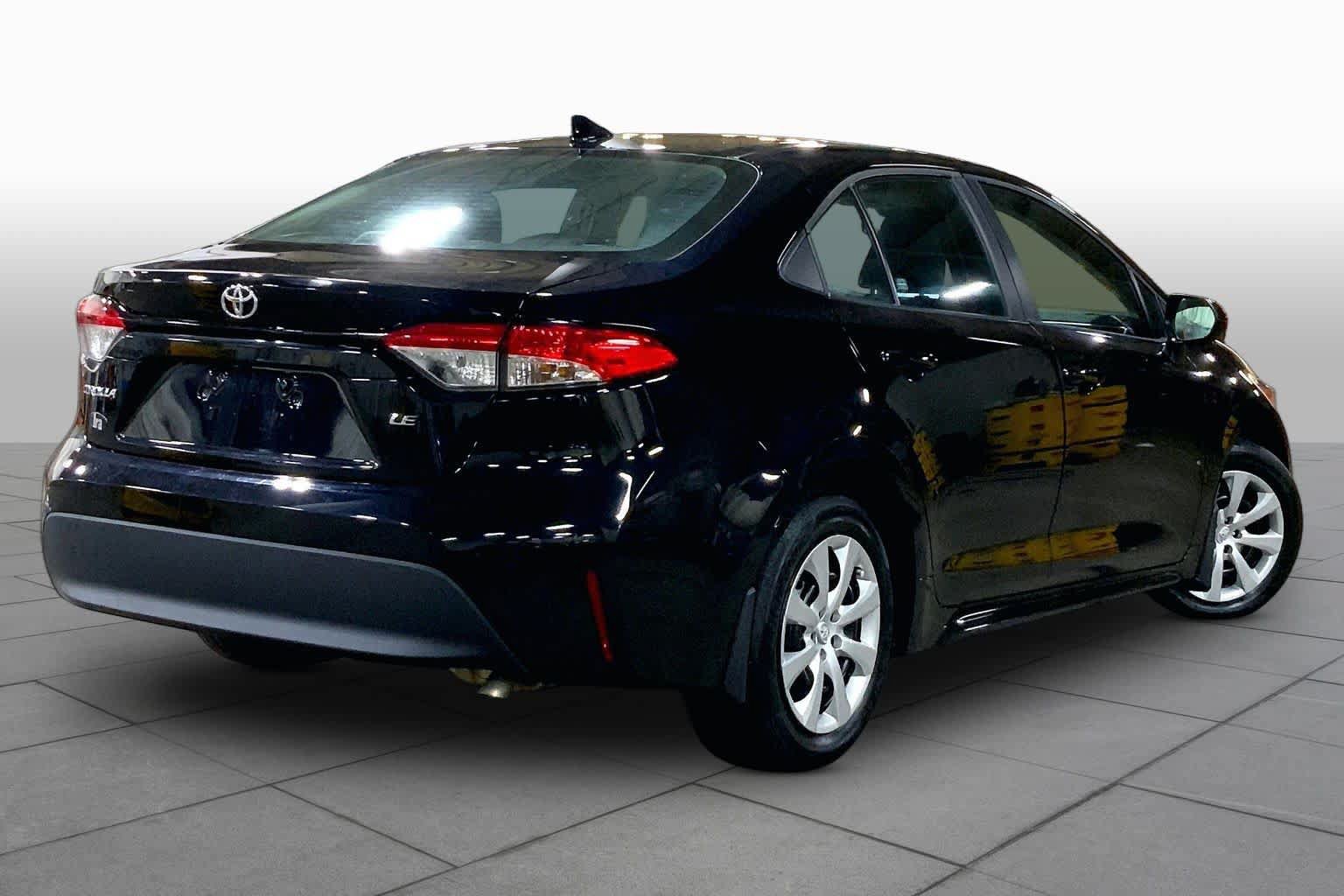 Certified 2024 Toyota Corolla LE FWD image 13
