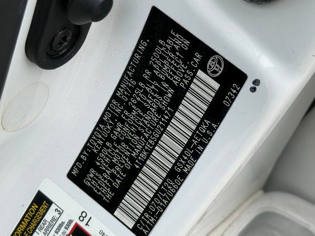 Used 2016 Toyota Avalon Touring image 33