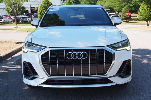 Used 2024 Audi Q3 2.0T Premium AWD/4WD image 2