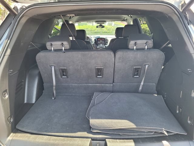 Used 2023 Chevrolet Traverse LT w/ LPO, Cargo Package AWD/4WD image 29