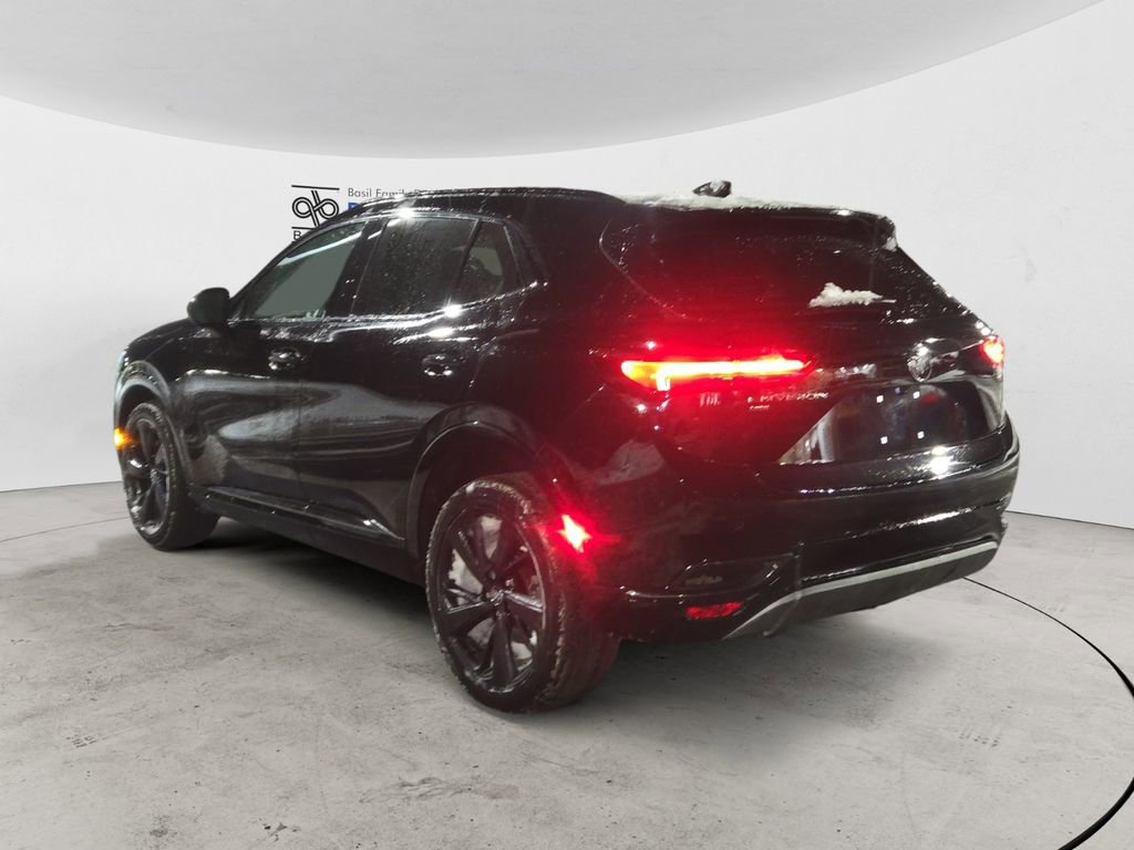 Used 2022 Buick Envision Essence w/ Sport Touring Package image 3