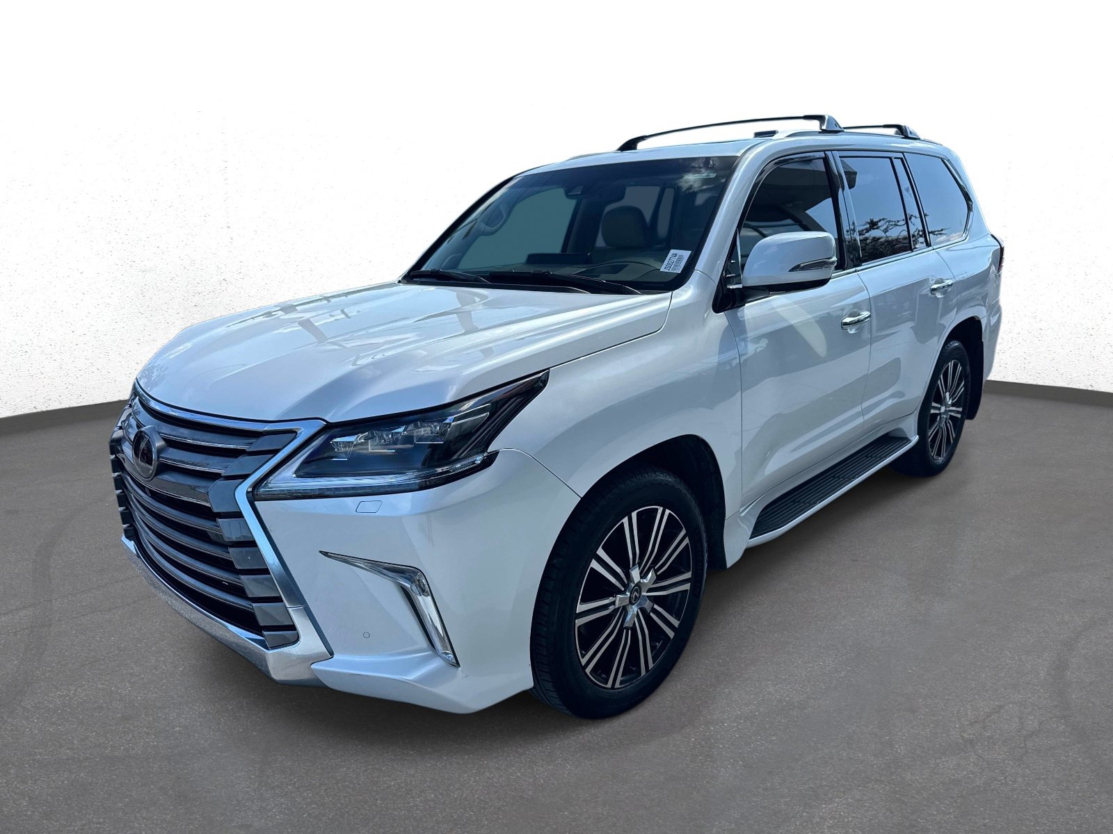 Used 2021 Lexus LX 570 4WD w/ Luxury Package image 7