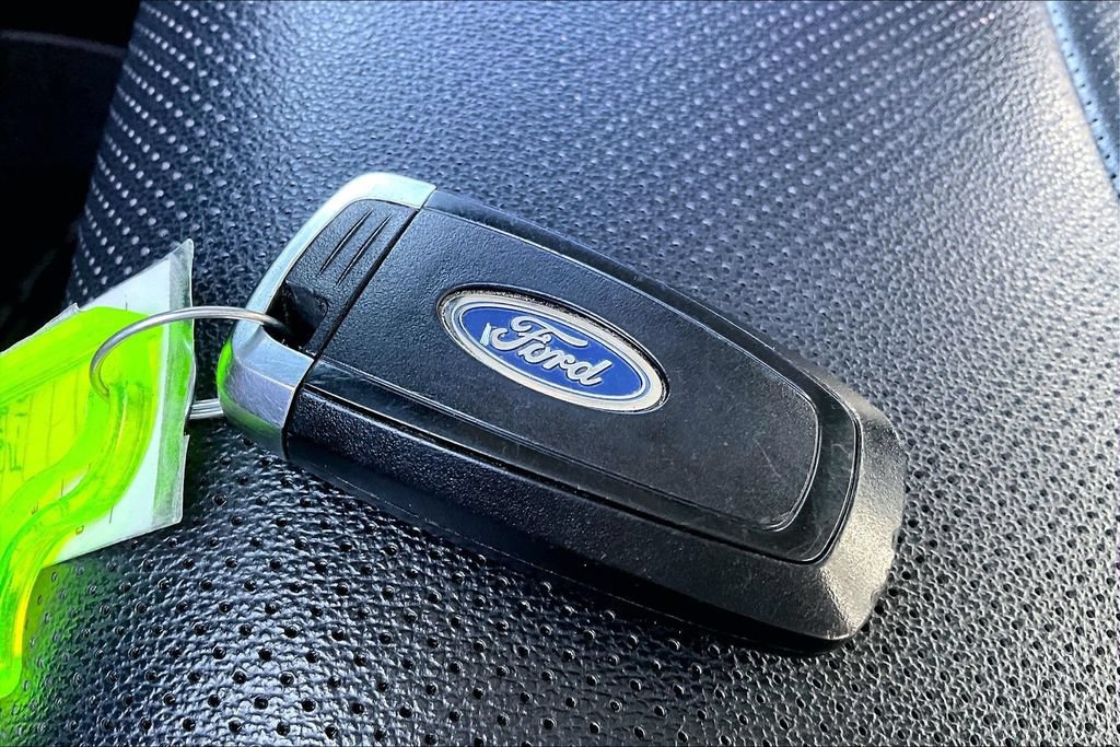 Used 2023 Ford F150 Lariat AWD/4WD image 12