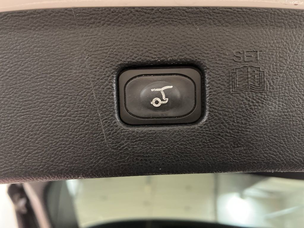 Certified 2021 Ford Edge Titanium w/ Class II Trailer Tow Package AWD/4WD image 34