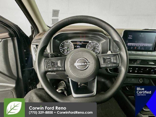 Used 2023 Nissan Rogue S AWD/4WD image 15