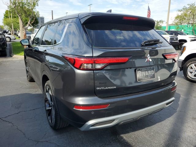 Used 2024 Mitsubishi Outlander SE AWD/4WD image 3