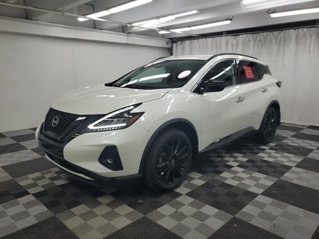 Used 2024 Nissan Murano SV w/ SV Midnight Edition Package image 3