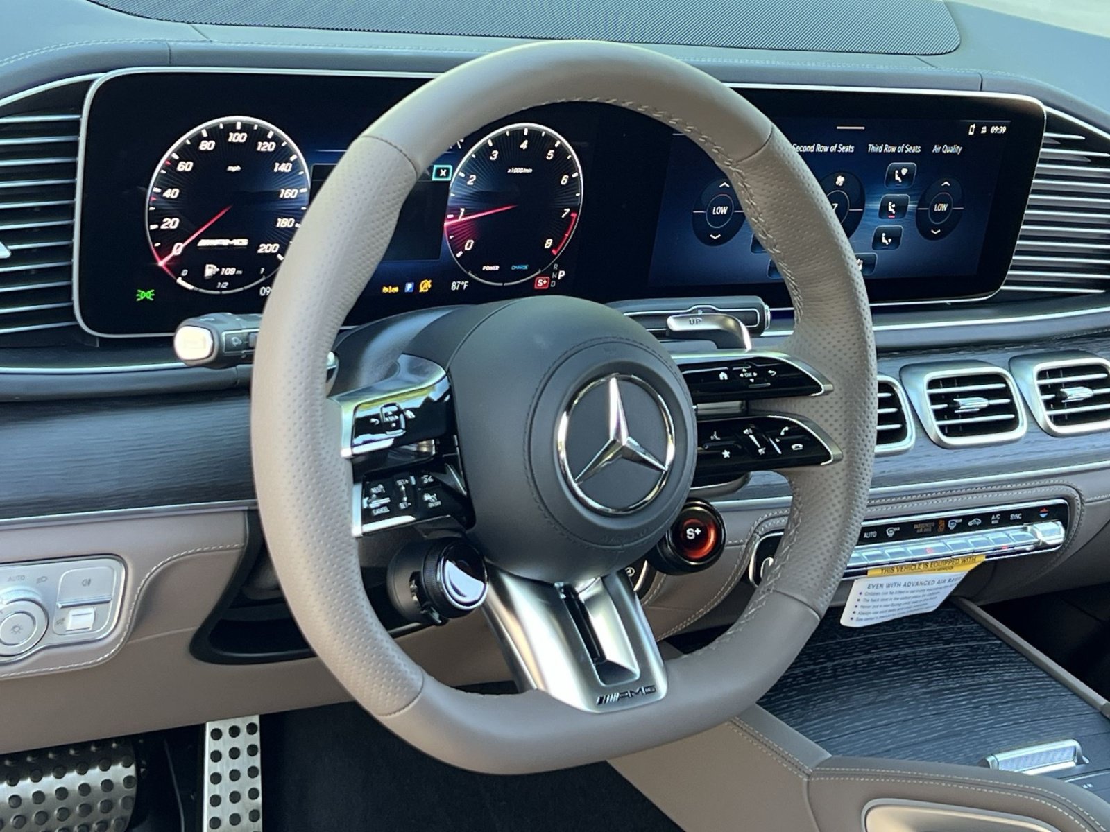 New 2026 Mercedes-Benz GLS 63 AMG 4MATIC image 21