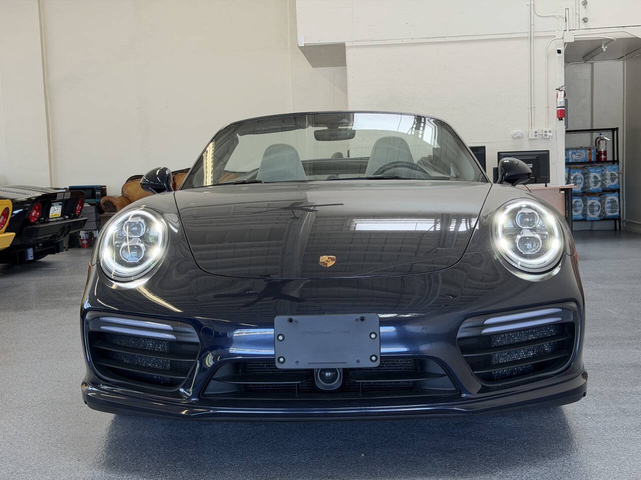 Used 2019 Porsche 911 Turbo S AWD/4WD image 2