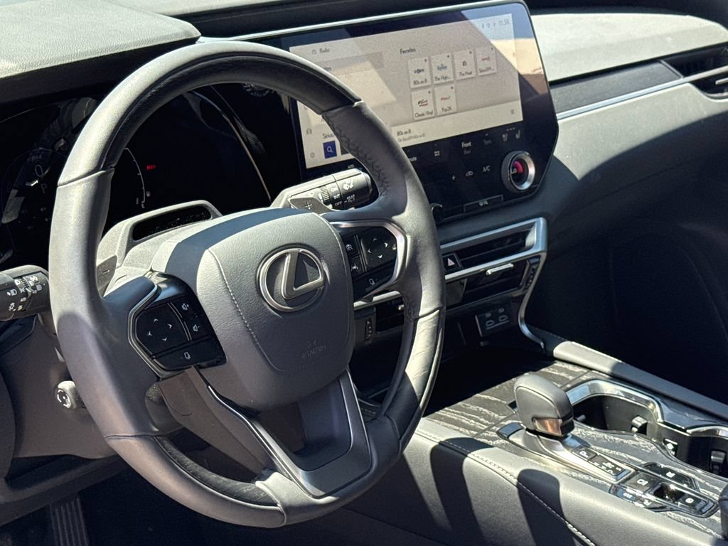 Used 2024 Lexus RX 350 w/ Convenience Package AWD/4WD image 19