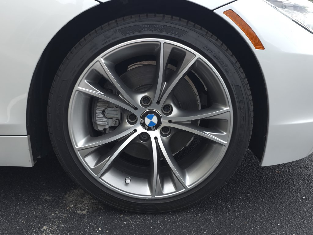 Used 2014 BMW Z4 sDrive35i RWD image 32