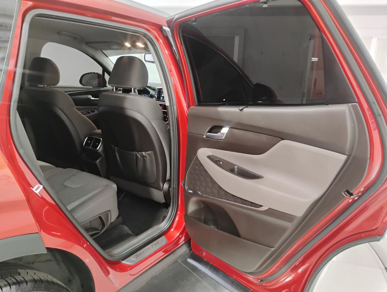 Used 2019 Hyundai Santa Fe SEL FWD image 91