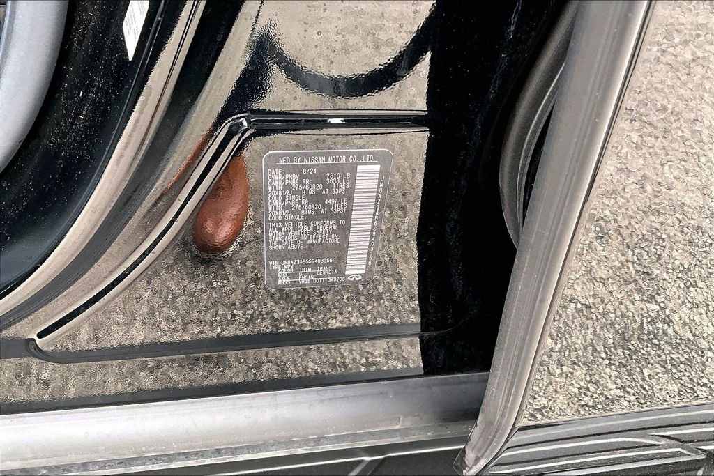 Certified 2025 INFINITI QX80 Pure w/ Cargo Package image 45