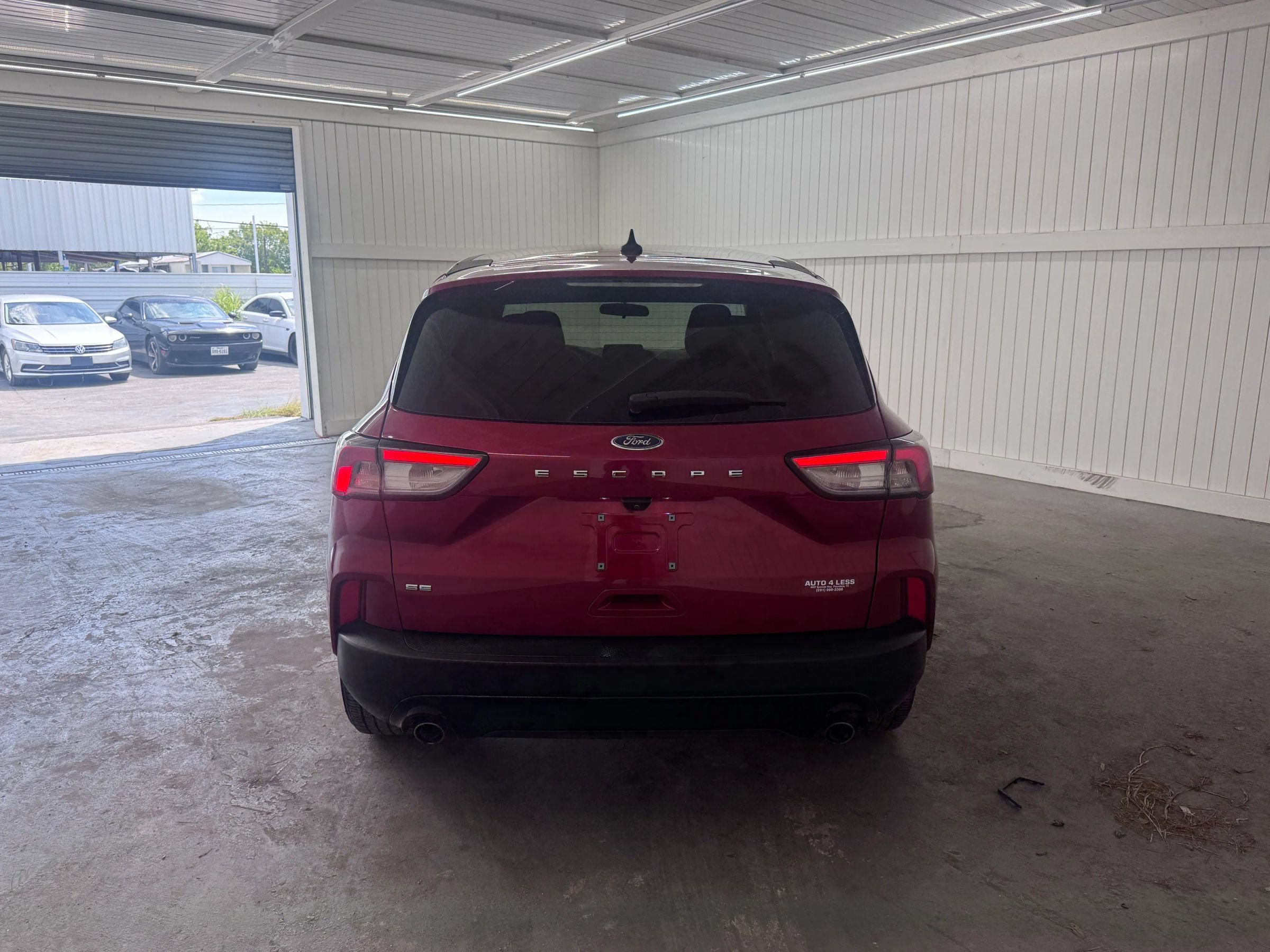 Used 2022 Ford Escape SE w/ SE Sport Appearance Package FWD image 6