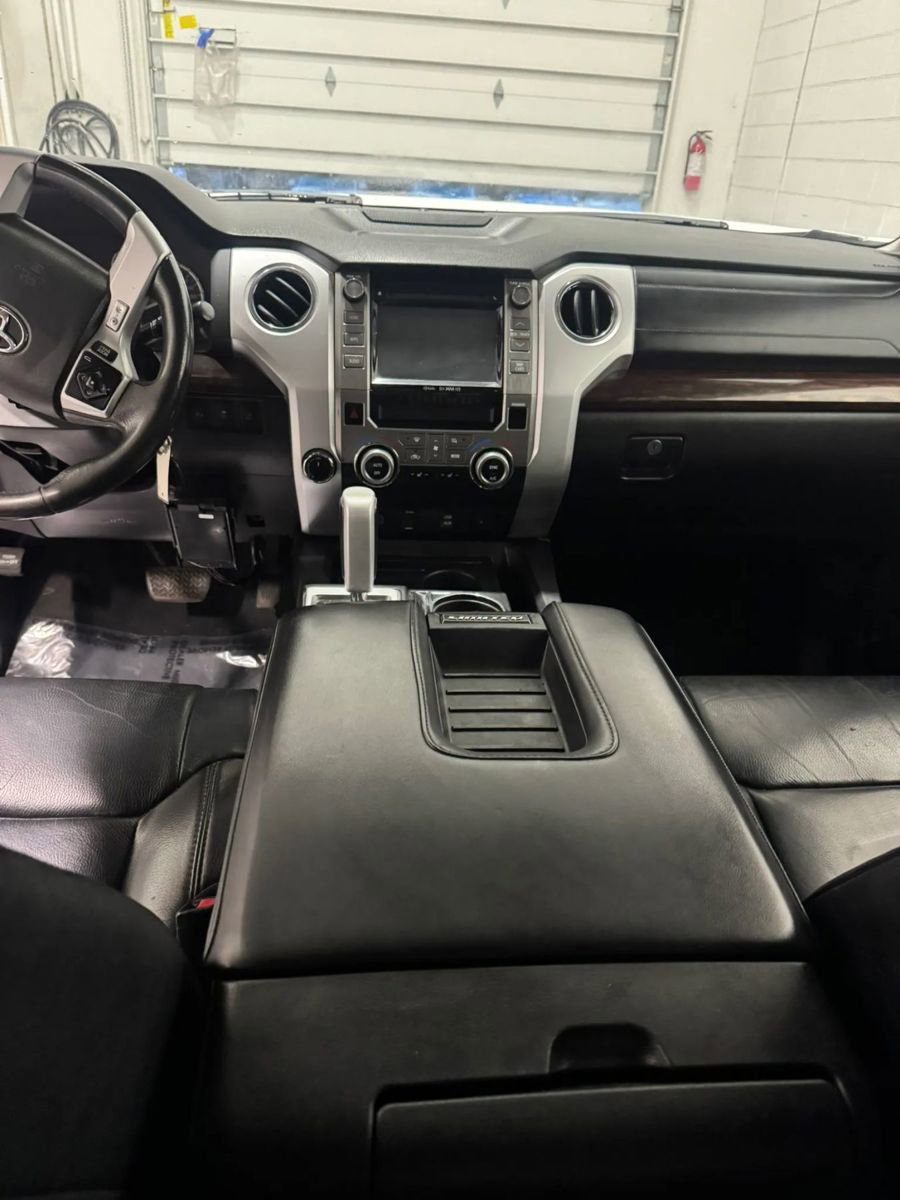 Used 2015 Toyota Tundra Limited w/ Limited Premium Package AWD/4WD image 29