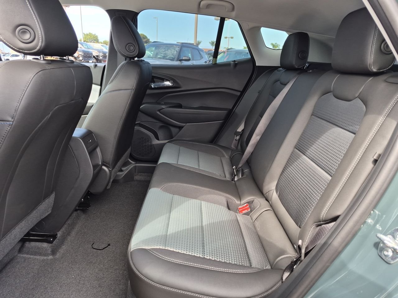 New 2026 Chevrolet Trax LT w/ Driver Confidence Package FWD image 25