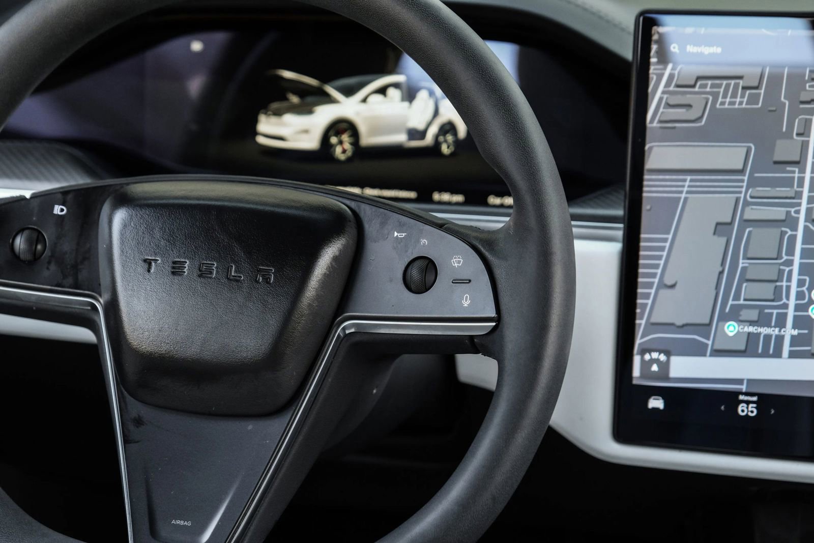 Used 2023 Tesla Model X Plaid image 27